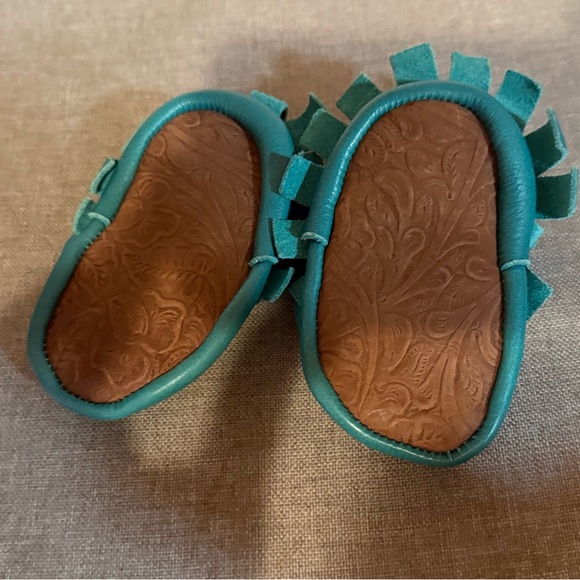 Baby Girl Shoes Set of 3 Like New Carters, Cat & Jack 3-6MO - Picture 7 of 12